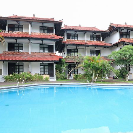 Hotel Oranjje Denpasar Exteriör bild