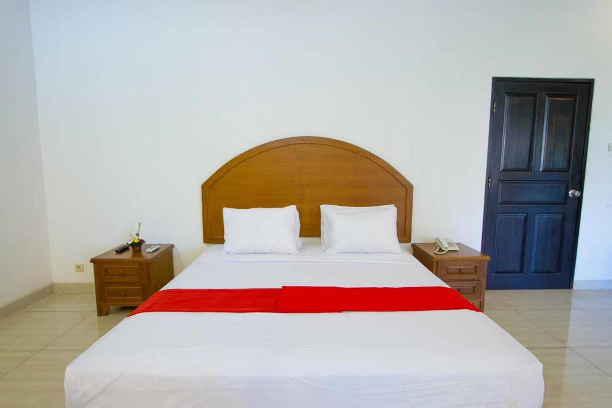 Hotel Oranjje Denpasar Exteriör bild