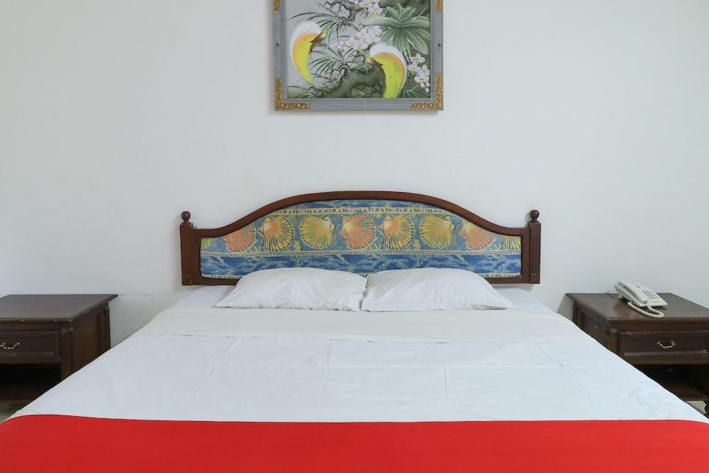 Hotel Oranjje Denpasar Exteriör bild