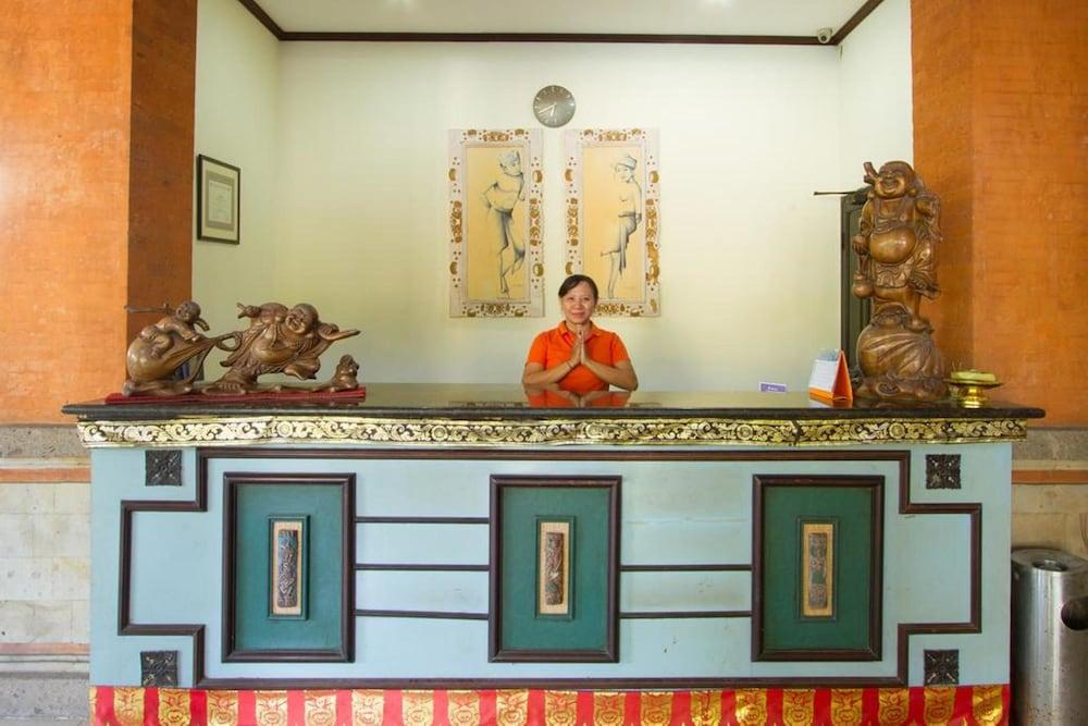 Hotel Oranjje Denpasar Exteriör bild