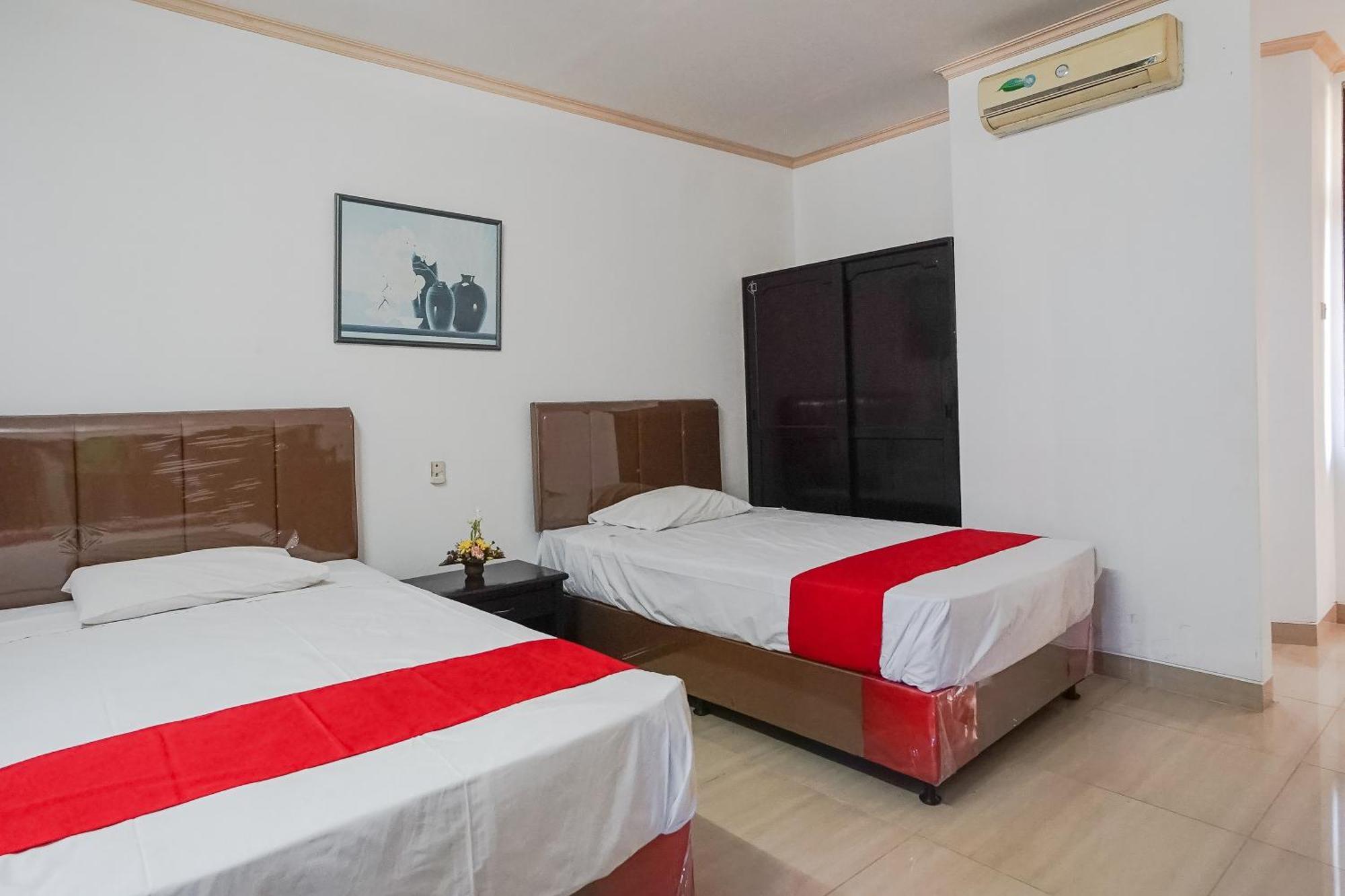 Hotel Oranjje Denpasar Exteriör bild
