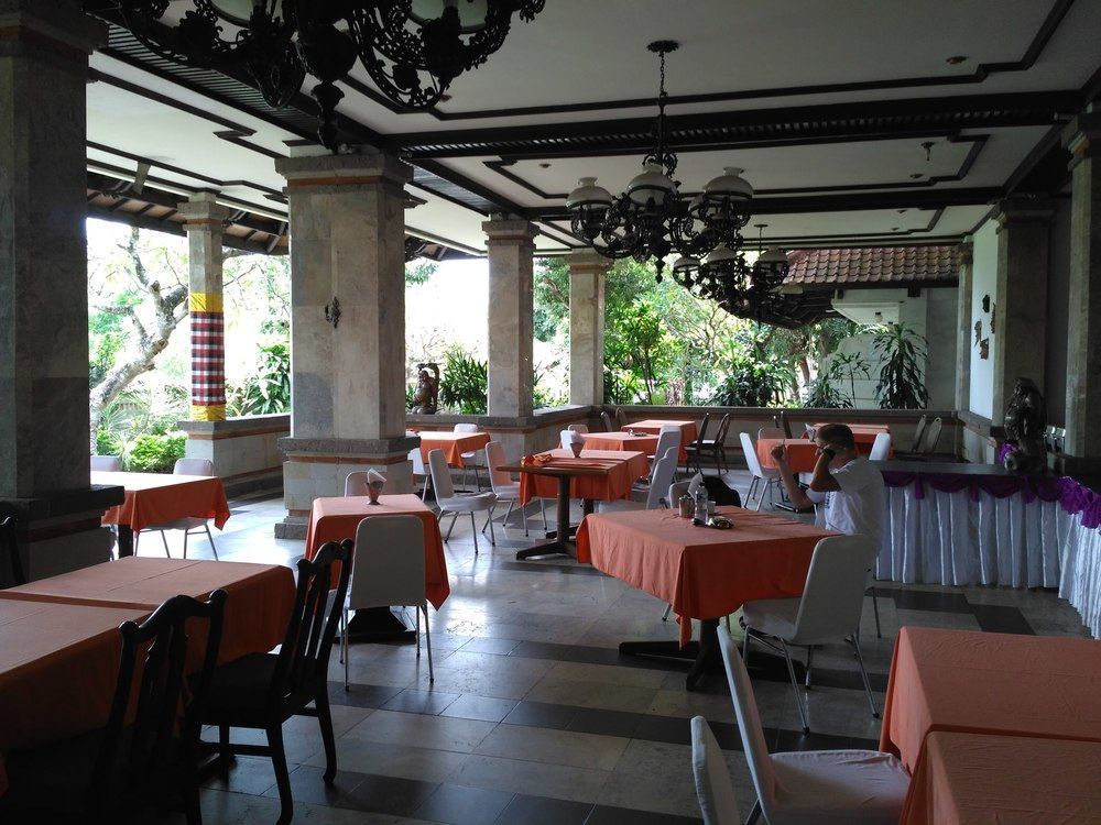Hotel Oranjje Denpasar Exteriör bild