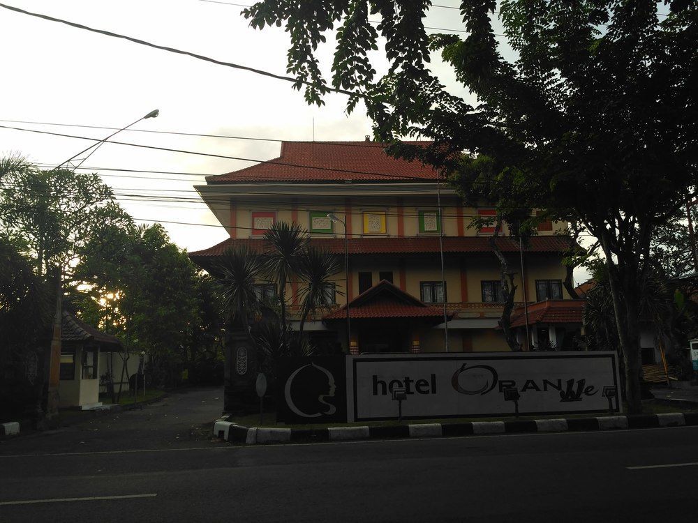 Hotel Oranjje Denpasar Exteriör bild