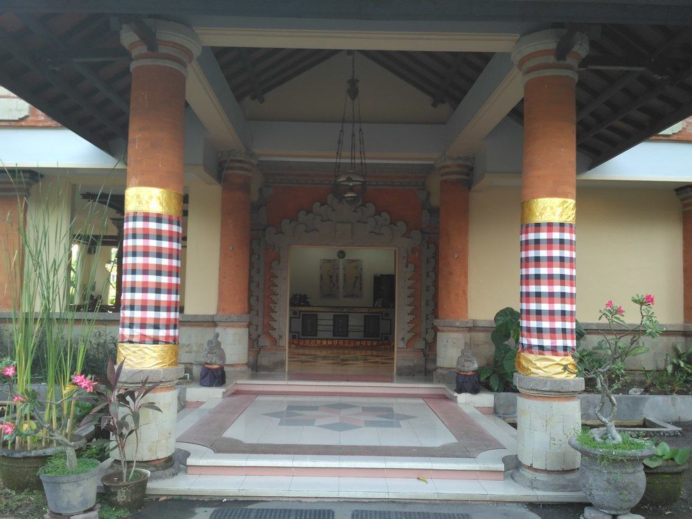 Hotel Oranjje Denpasar Exteriör bild