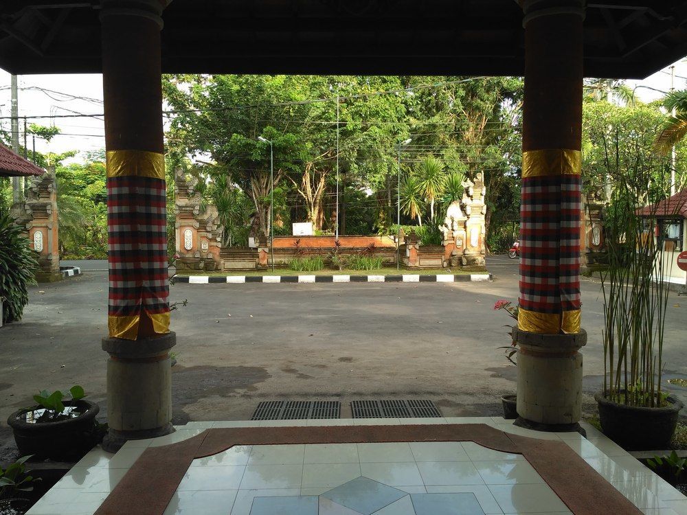 Hotel Oranjje Denpasar Exteriör bild